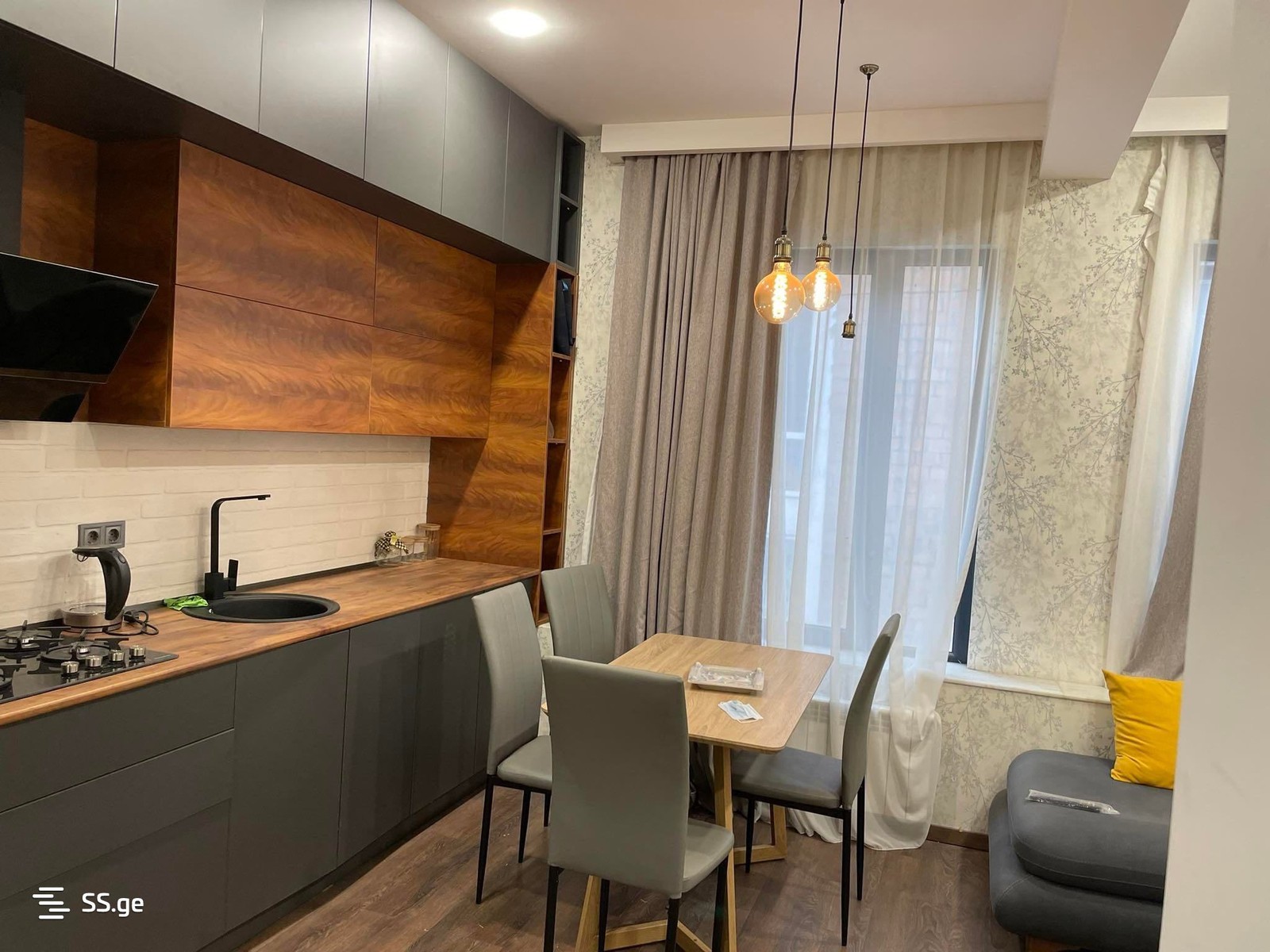 sh. Dadiani st. 18 - 3 rooms