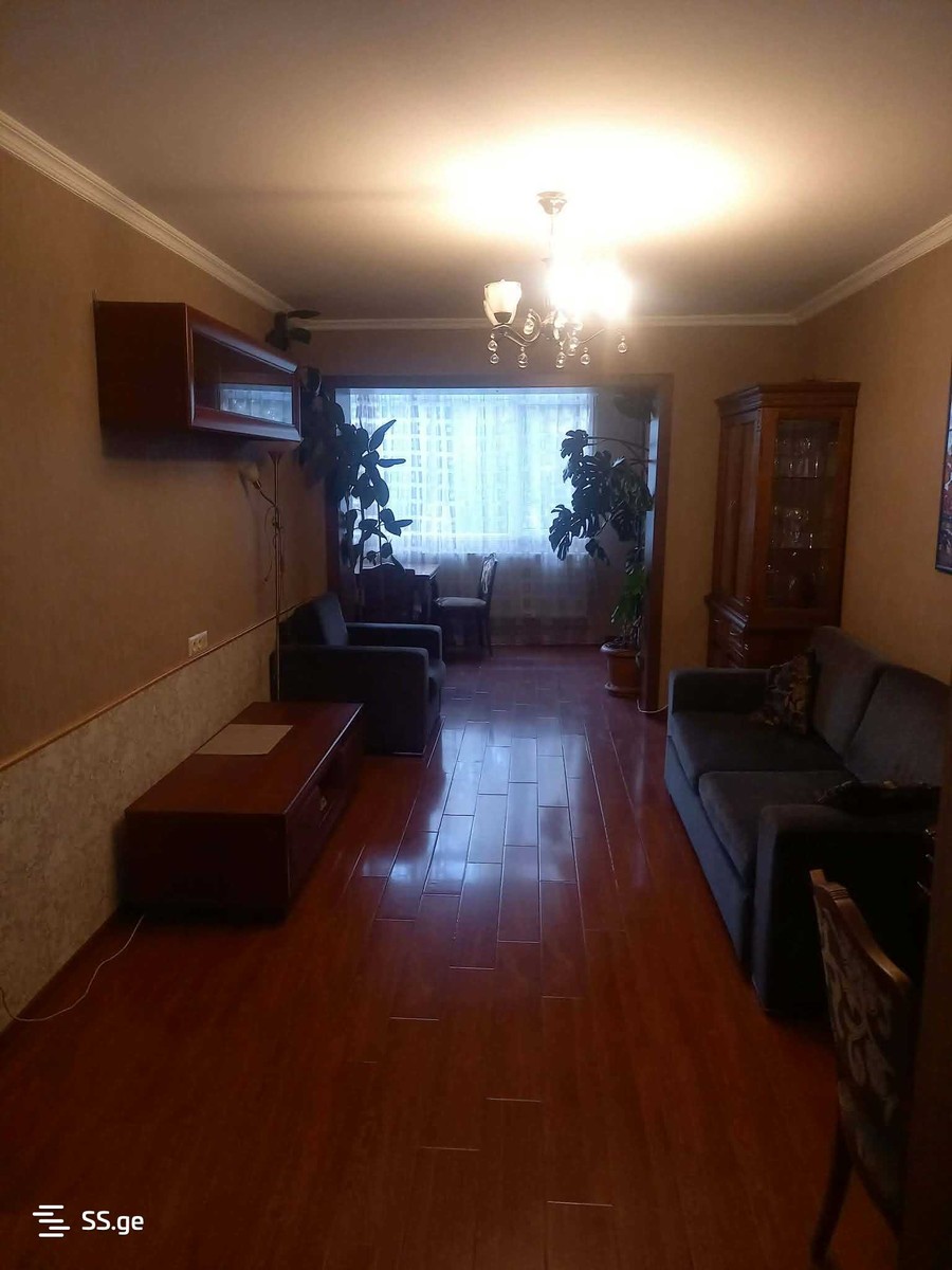 pekini st. 13 - 4 rooms