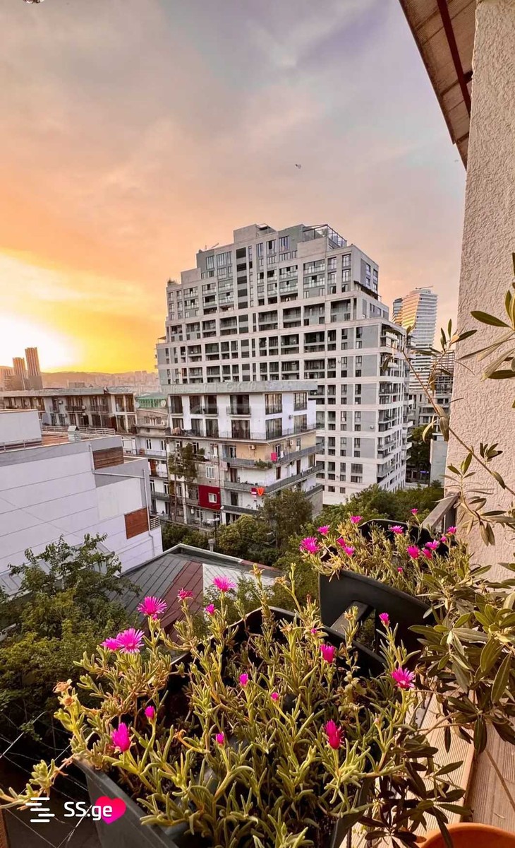 t. tabidze st. - 3 rooms