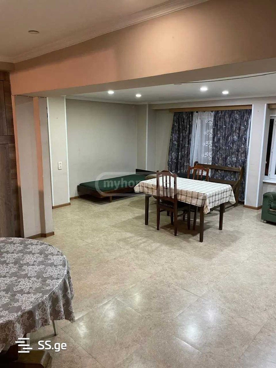 a.wereTlis avenue - 4 rooms