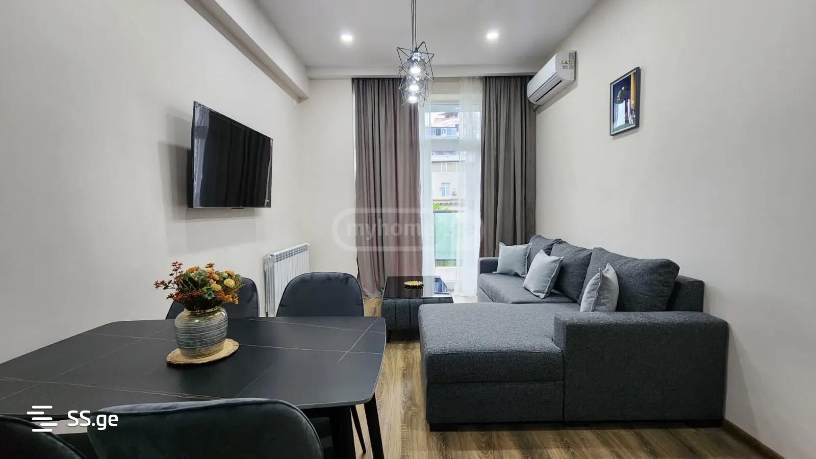 pekini st. 28 - 2 rooms