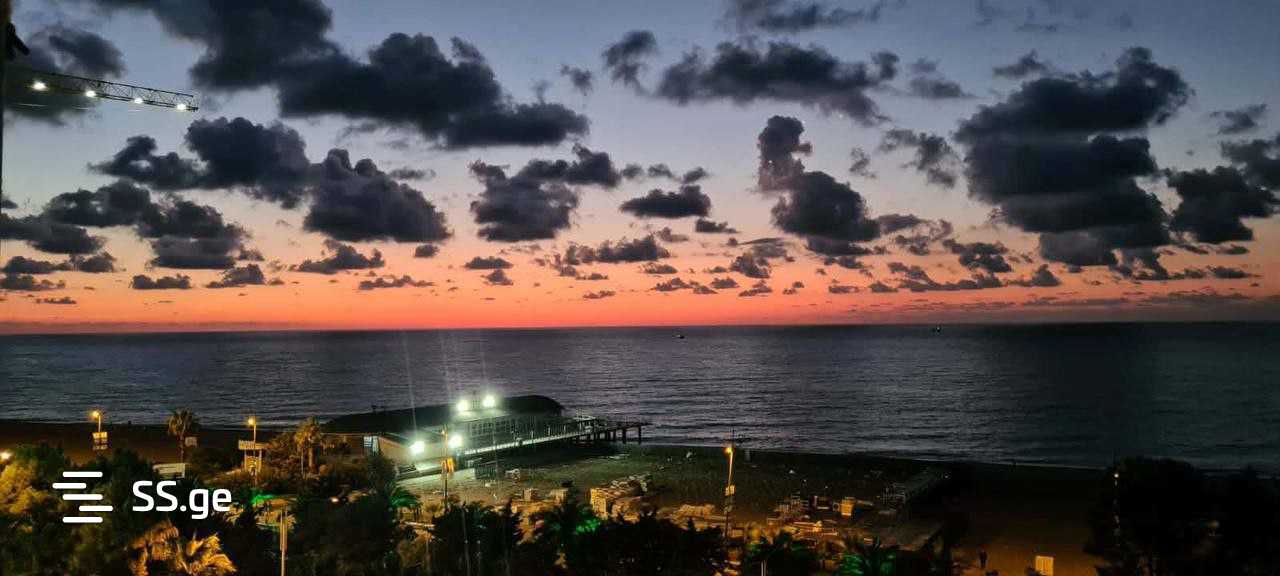 Sh. Rustaveli Ave. 28 - 5 rooms