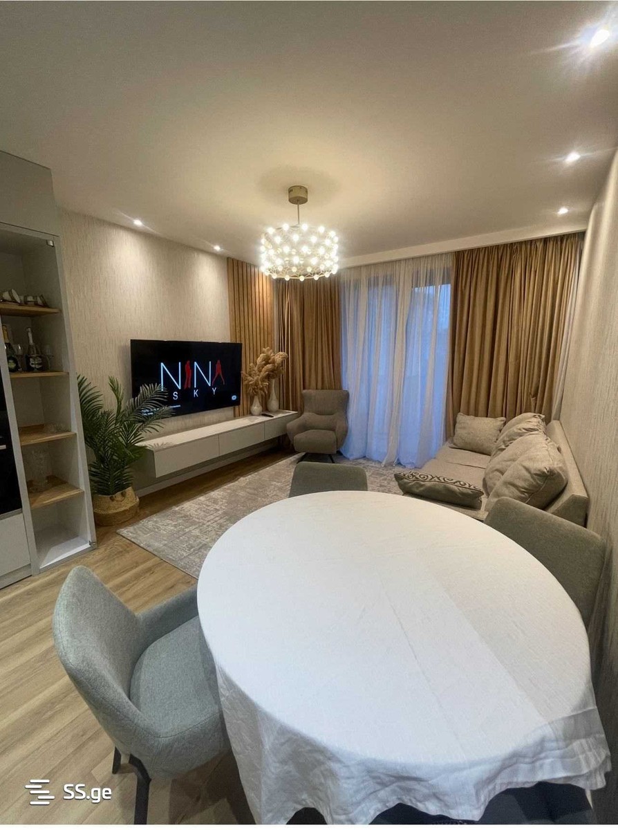 chkondideli st. 111 - 3 rooms