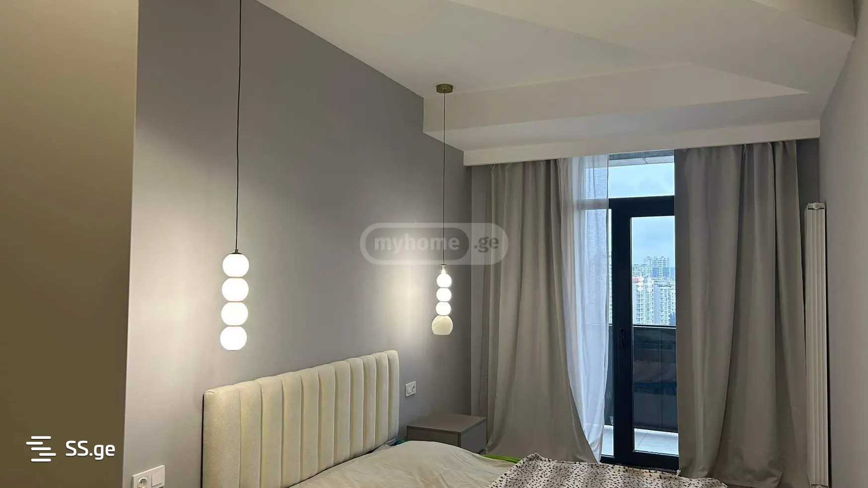 Kosmonavtebi coast - 4 rooms