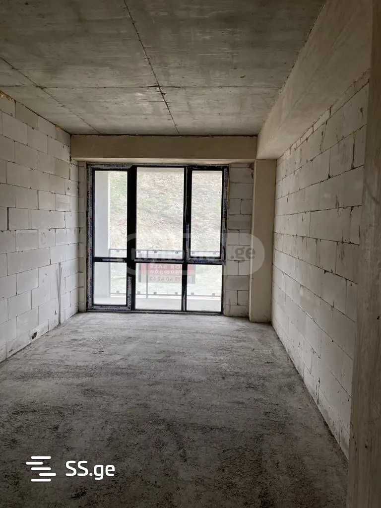 navtlugi st. 10 - 2 rooms