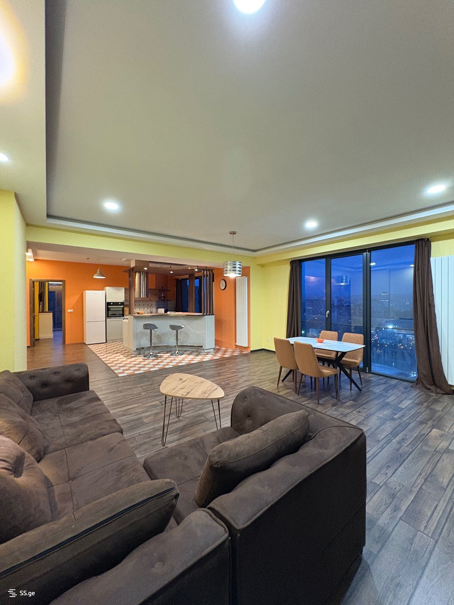 Avalishvili st. 8 - 3 rooms