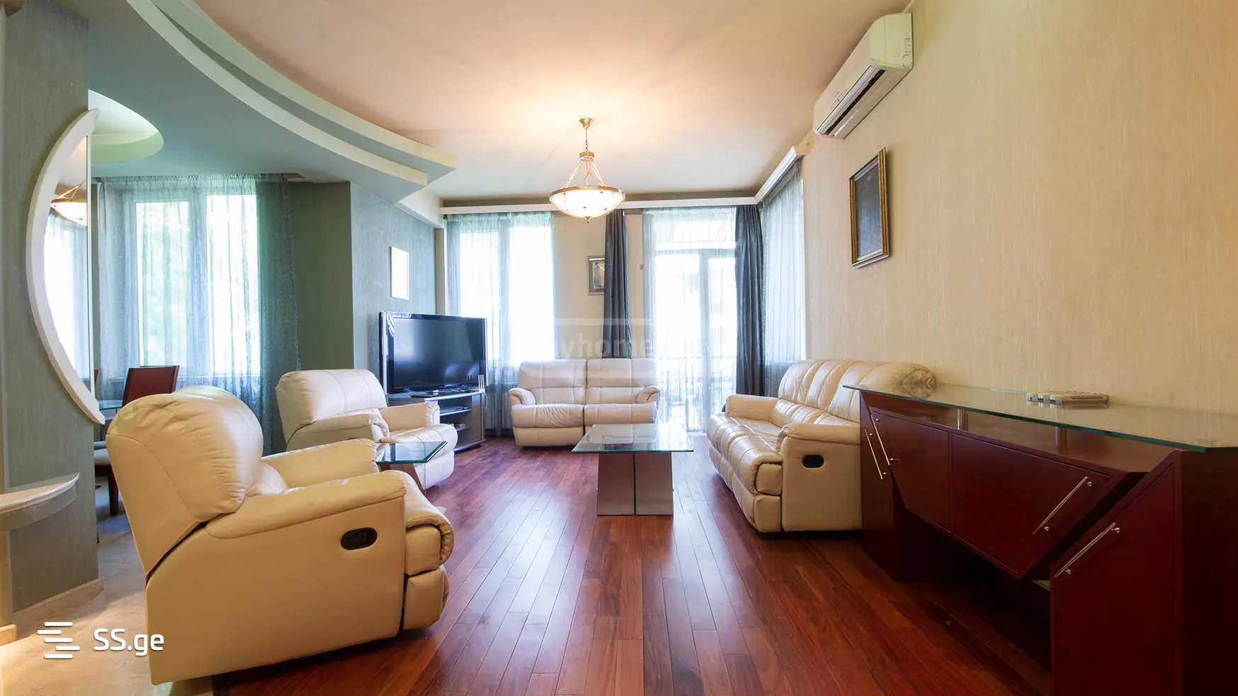 mckheta st. 14 - 4 rooms