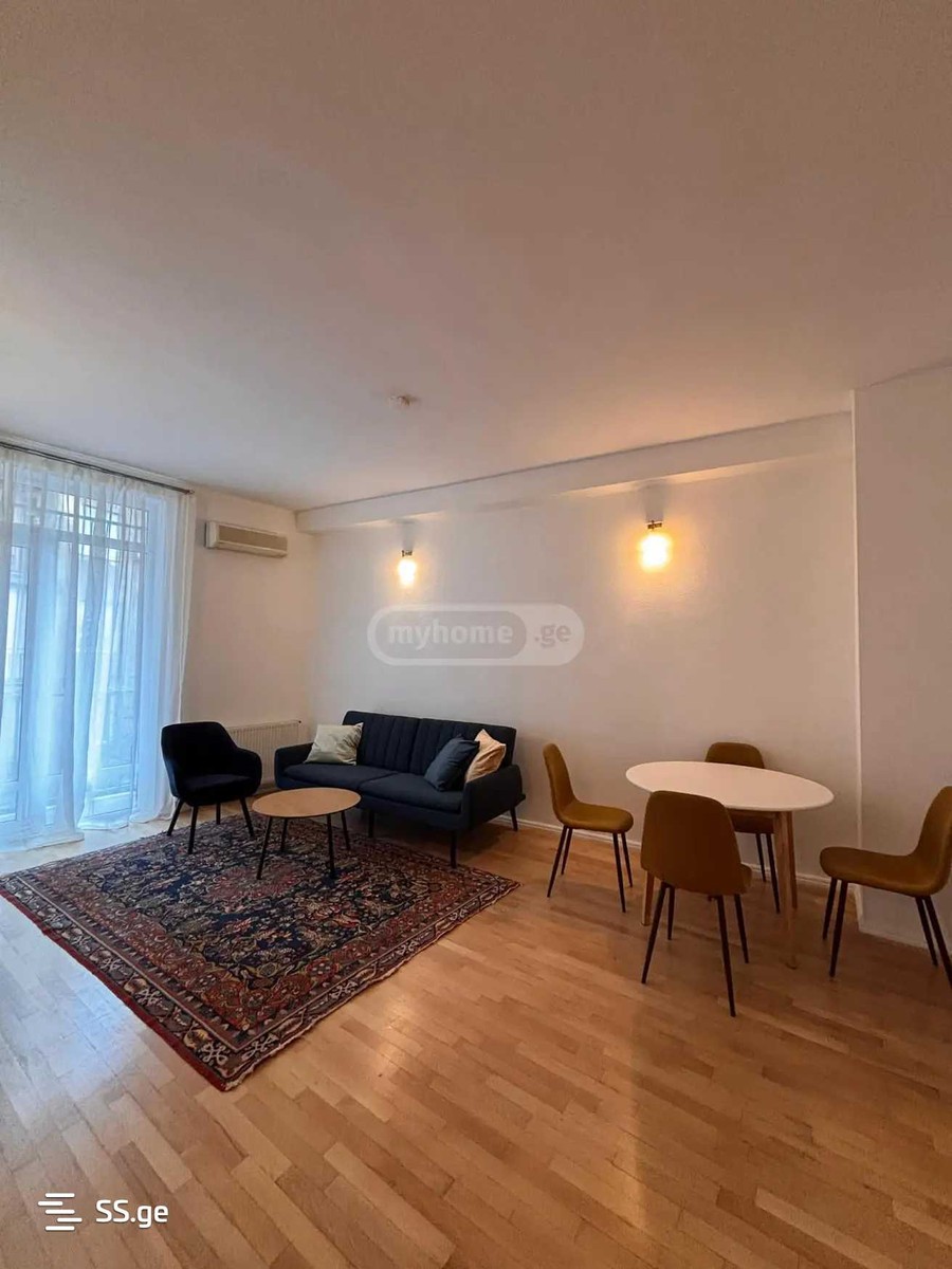 janashia st. - 3 rooms
