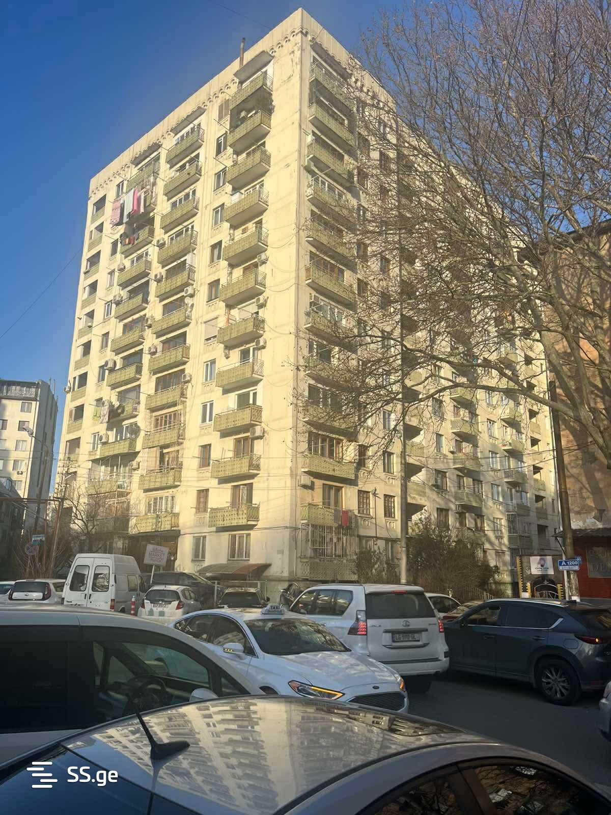 shartava st. 45 - 3 rooms