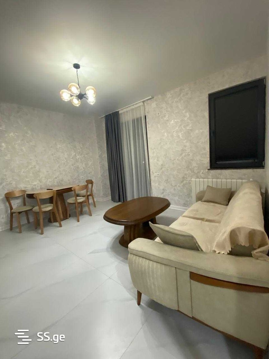 Lortkipanidze st. 24 - 2 rooms