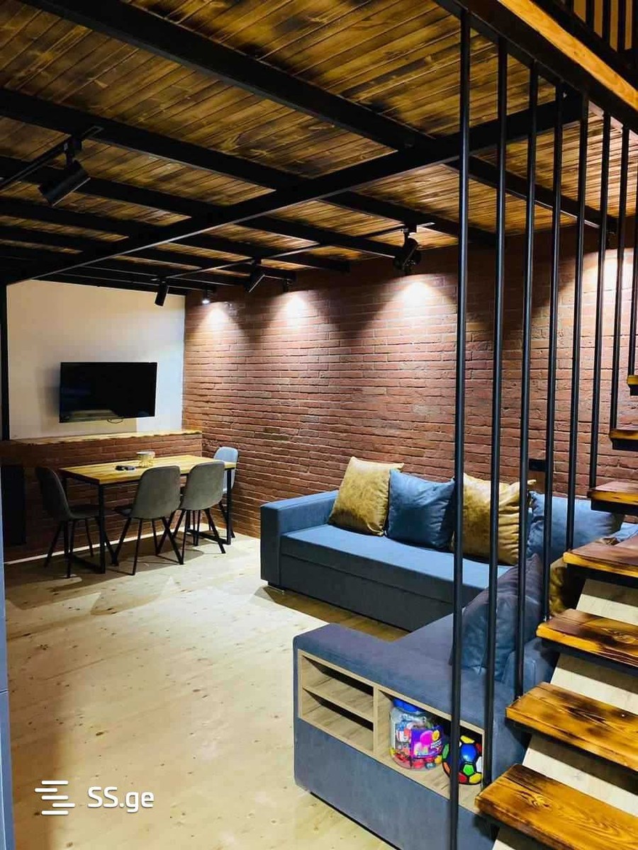 Sh. Rustaveli Ave. 11 - 3 rooms