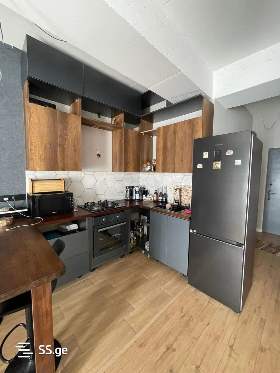 kindzmarauli st. 15 - 3 rooms