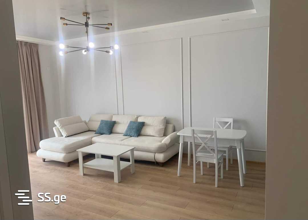 Asi atasi mocame st. - 3 rooms