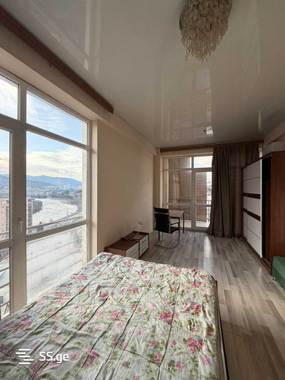 navtlugi st. 40 - 3 rooms