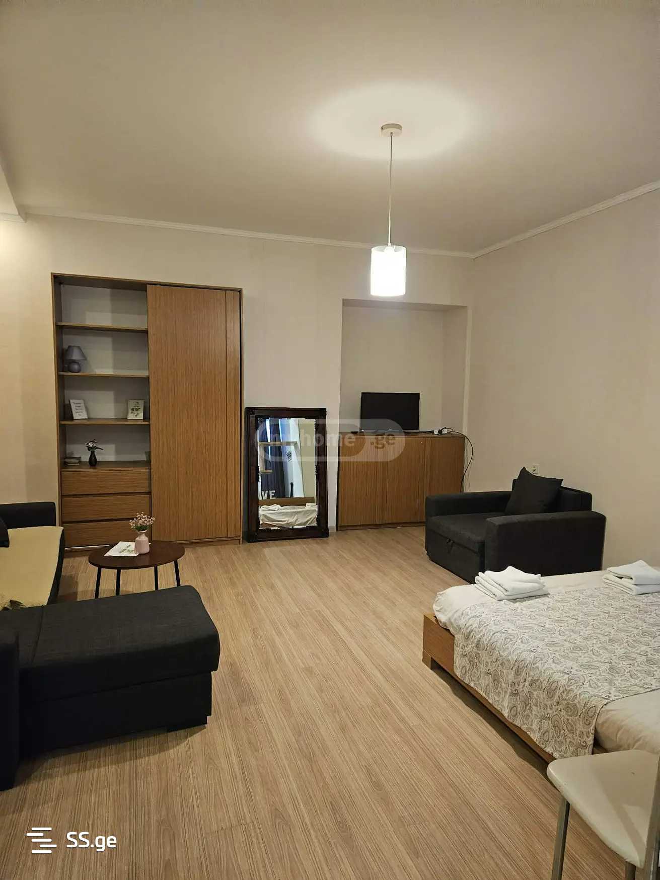 Квартира l. asatiani st.