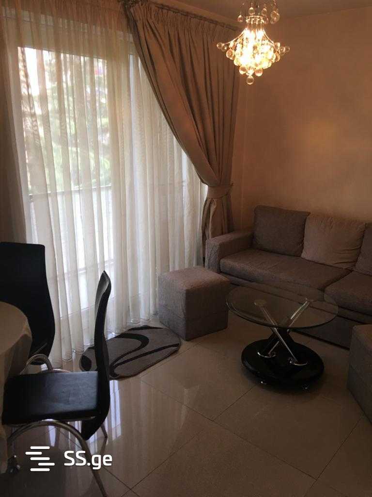 pekini st. 14 - 2 rooms