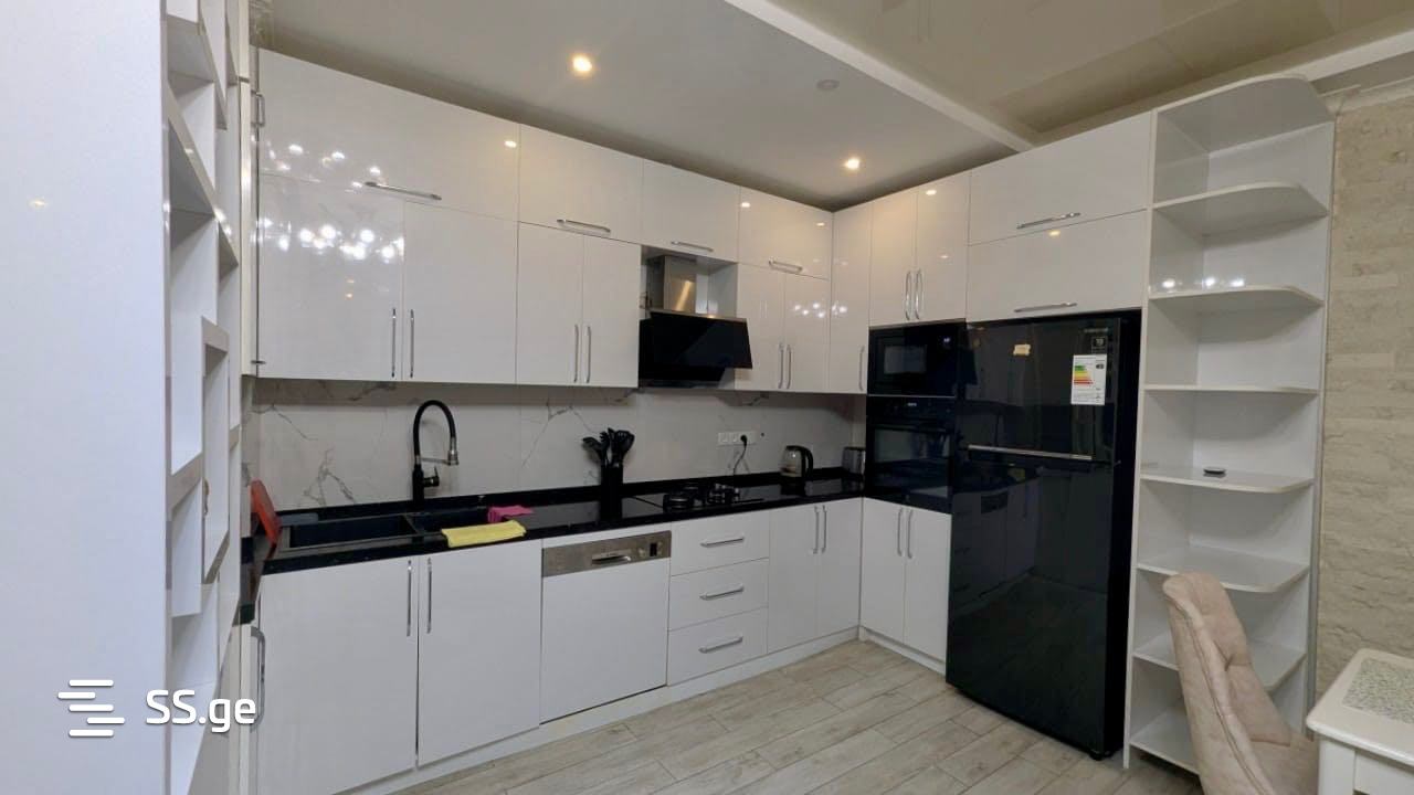 Kobaladze st. 15 - 3 rooms