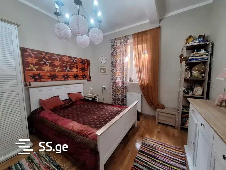 a.razmadze st. - 3 rooms