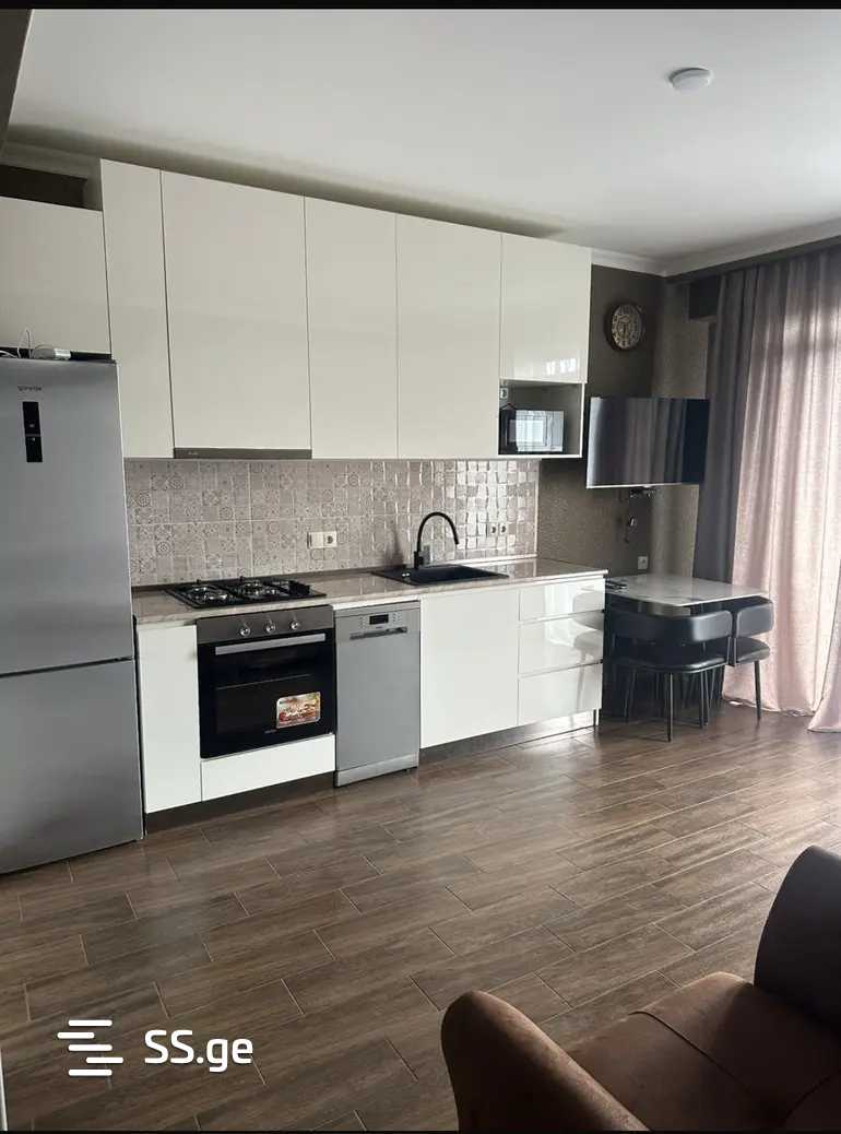 tarieli st. 0 - 3 rooms