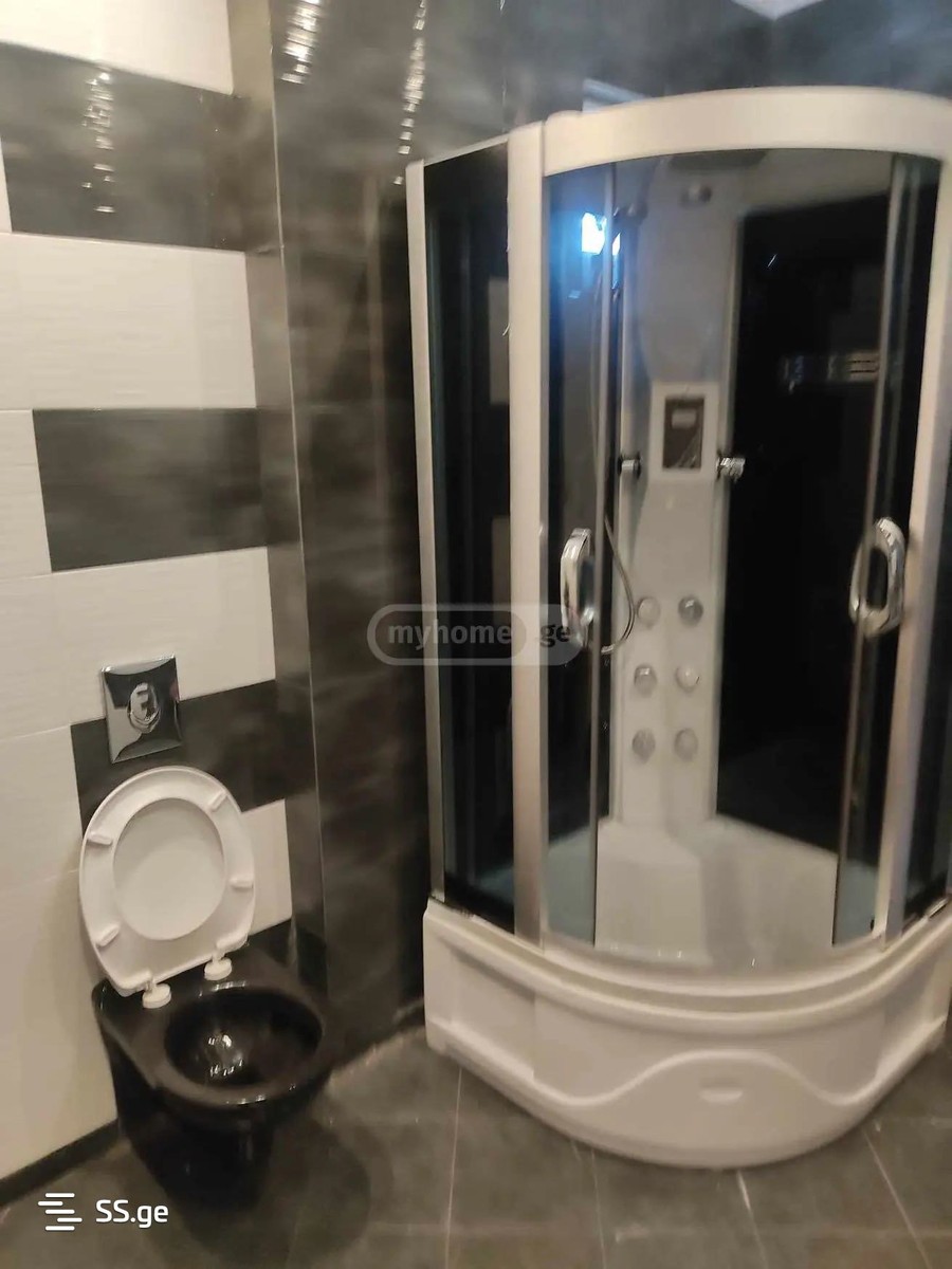 Tsereteli st. - 4 rooms