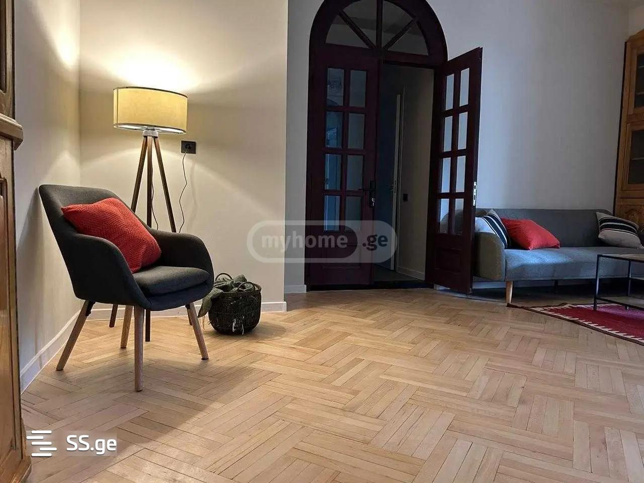 kostava st. - 3 rooms