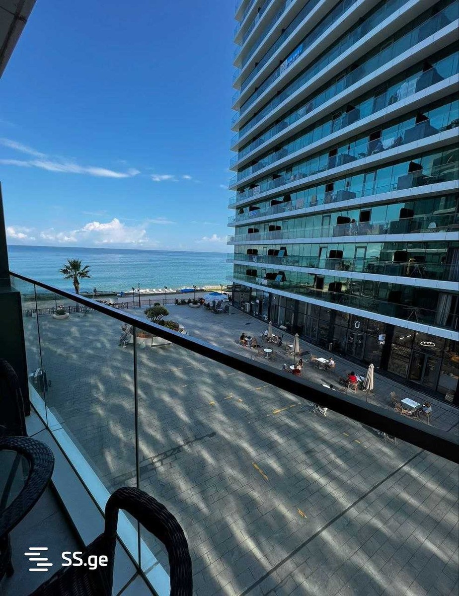 Lech and Maria Kaczynski street 8 - 1 rooms