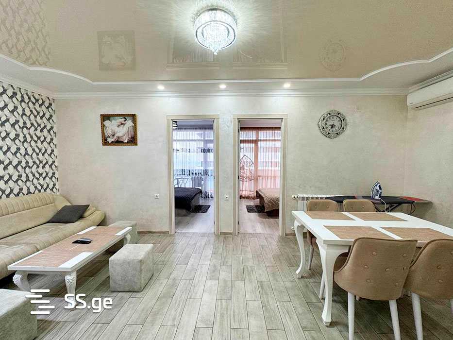 Sherif Khimshiashvili Ave 5 - 3 rooms