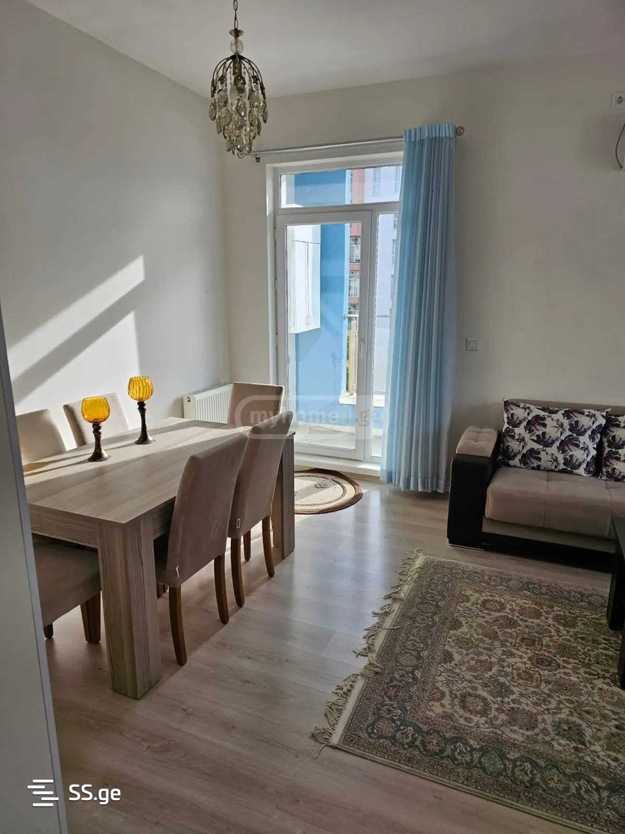 Bob walsh st. - 3 rooms