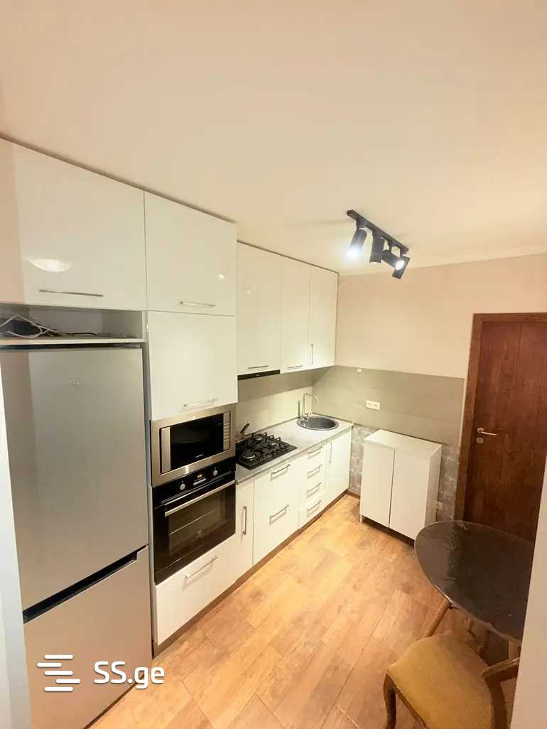 Tinatini st. - 3 rooms