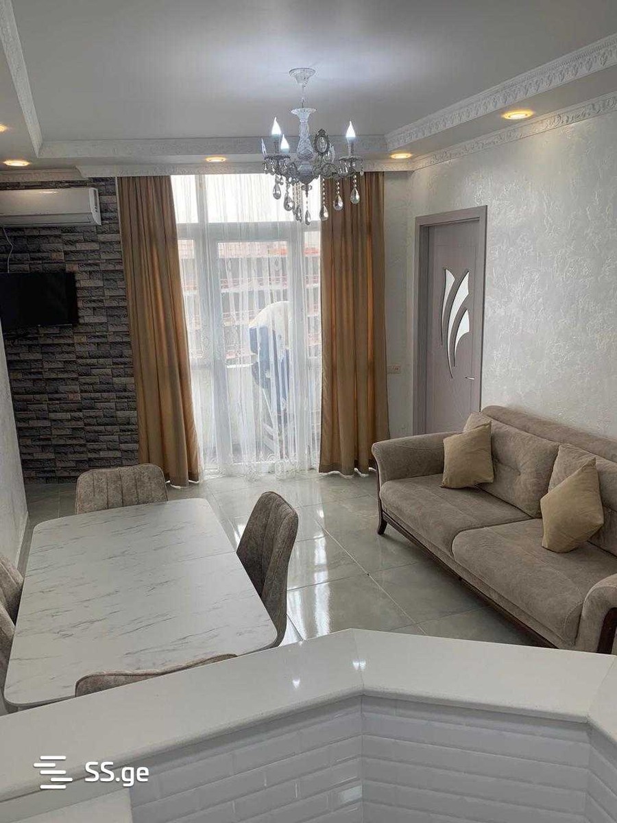 Kobaladze st. 15 - 3 rooms