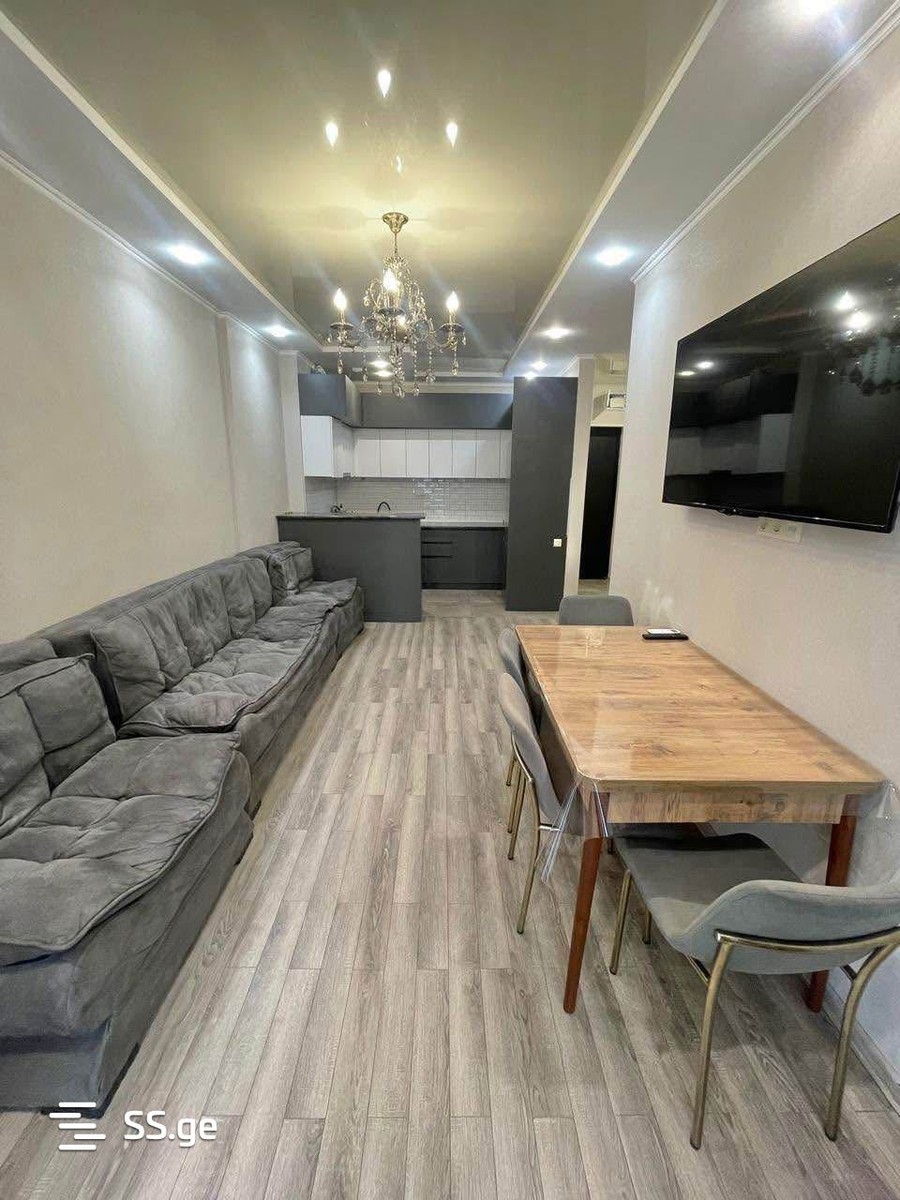 D. Mamuladze st. 31 - 3 rooms