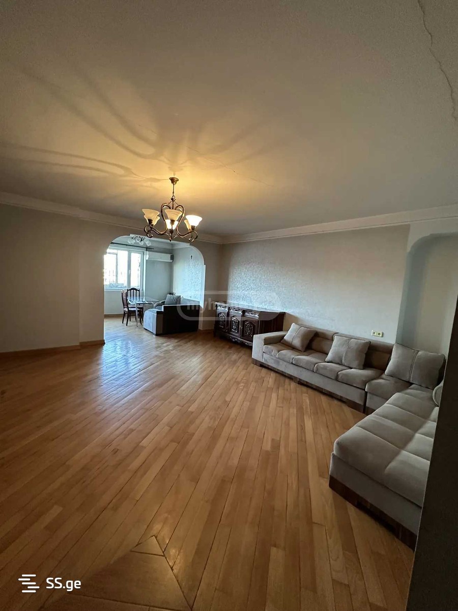 panaskerteli st. - 3 rooms