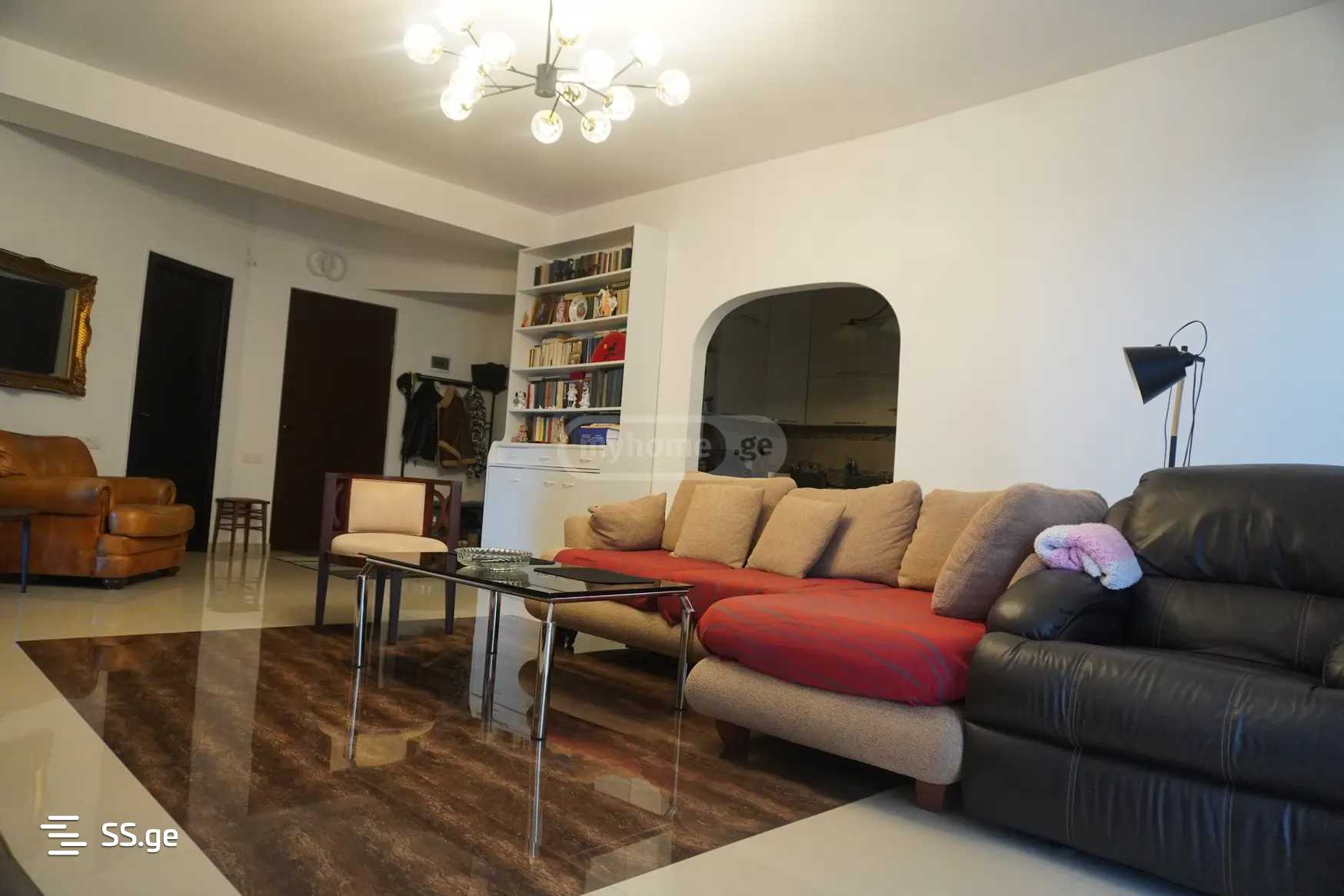 Kosmonavtebi coast - 2 rooms
