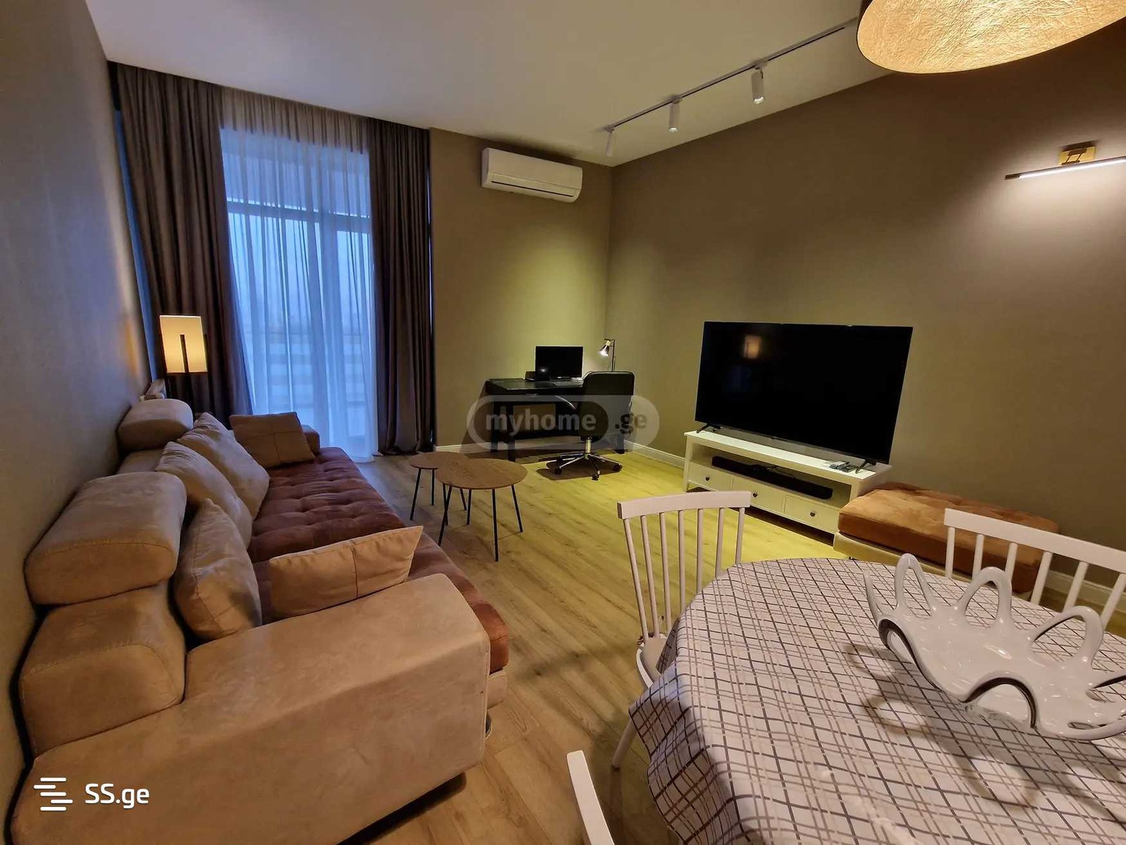 universiteti st. 24 - 2 rooms