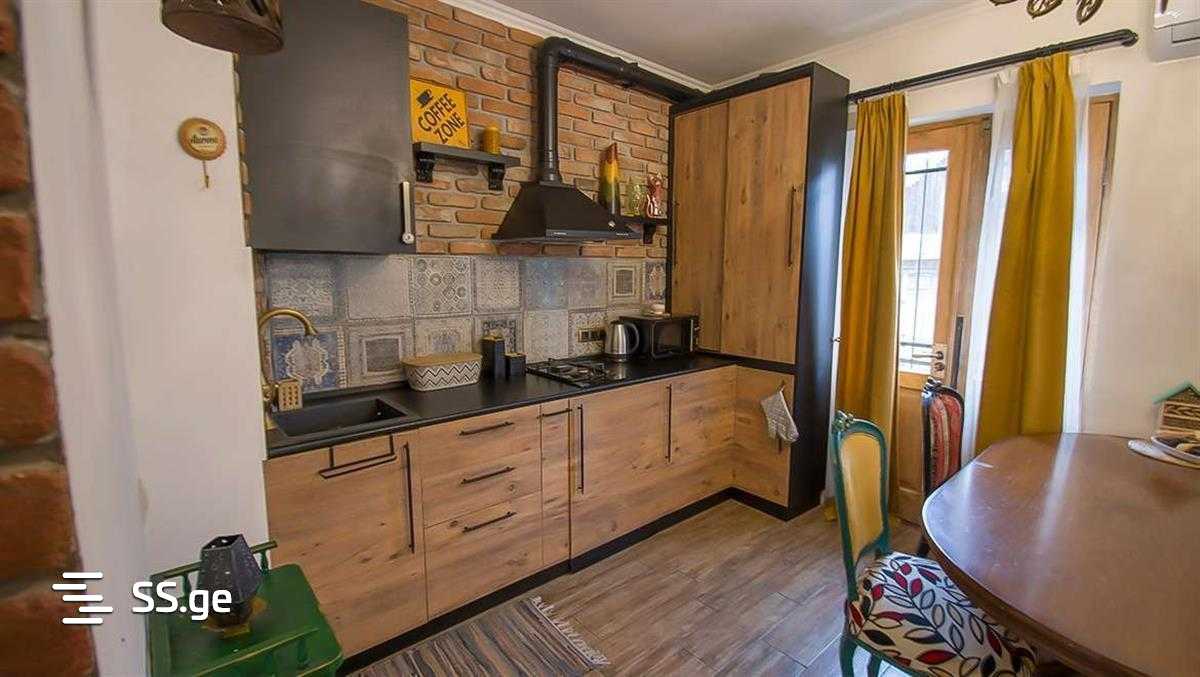 ingorokhva st. 22a - 4 rooms