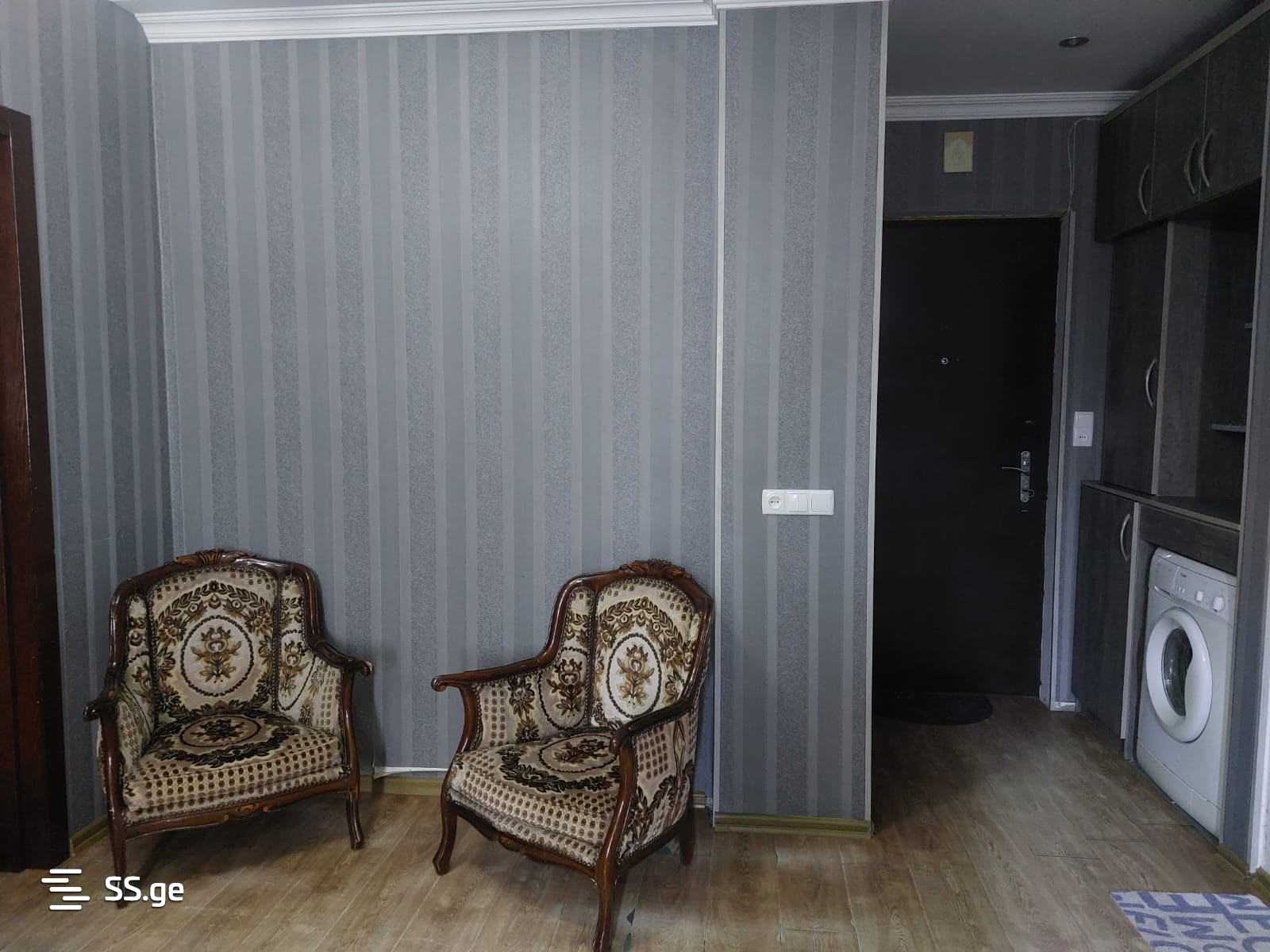 Tsereteli st. 192 - 3 rooms