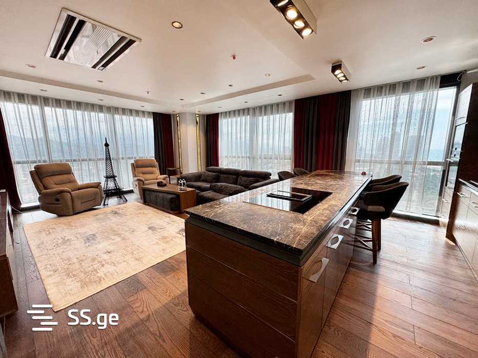 Sh. Rustaveli Ave. 4 - 3 rooms