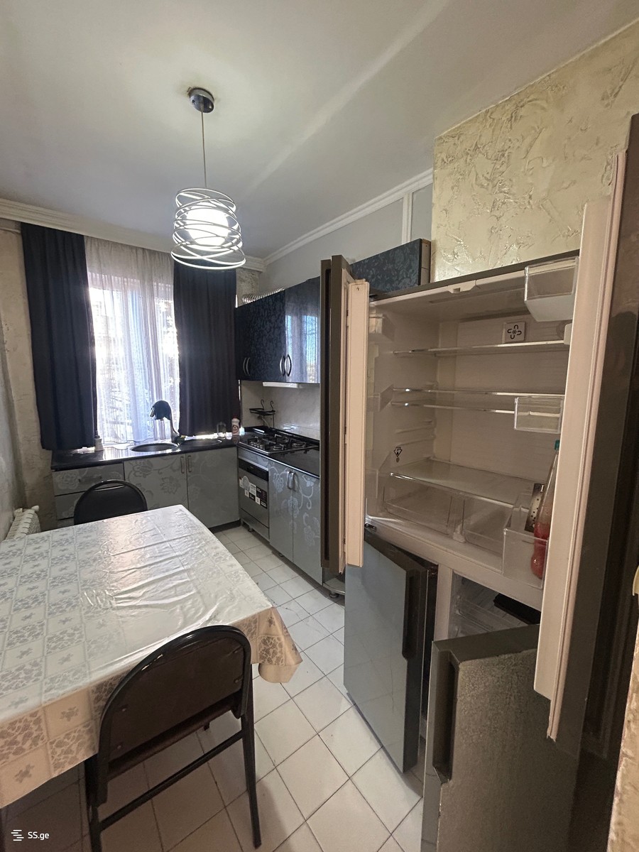 Sherif Khimshiashvili Ave 37 - 3 rooms