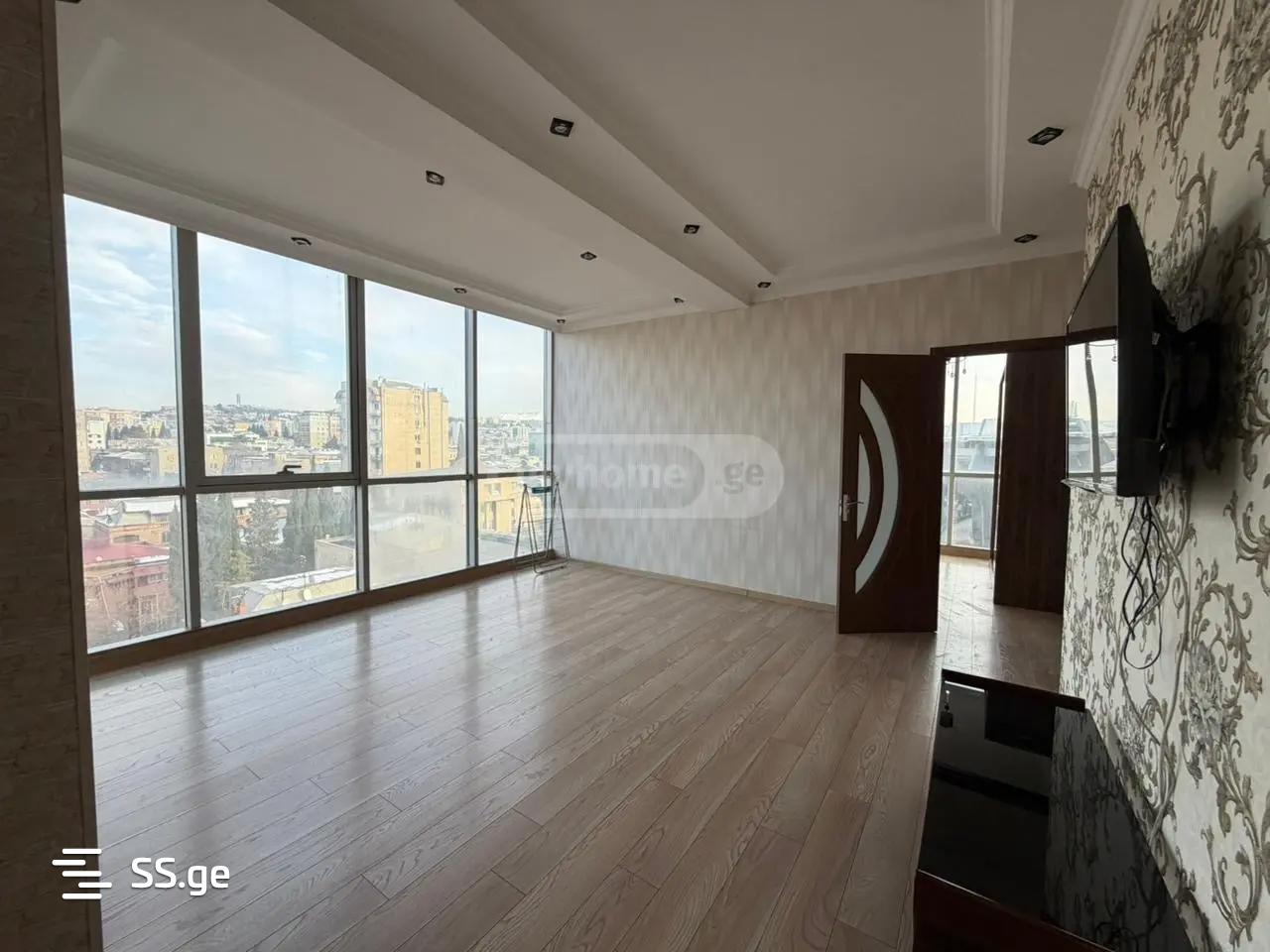 a.wereTlis avenue - 3 rooms