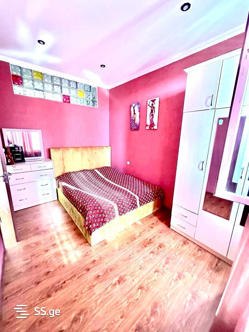 Tavkhelidze st. 1 - 3 rooms