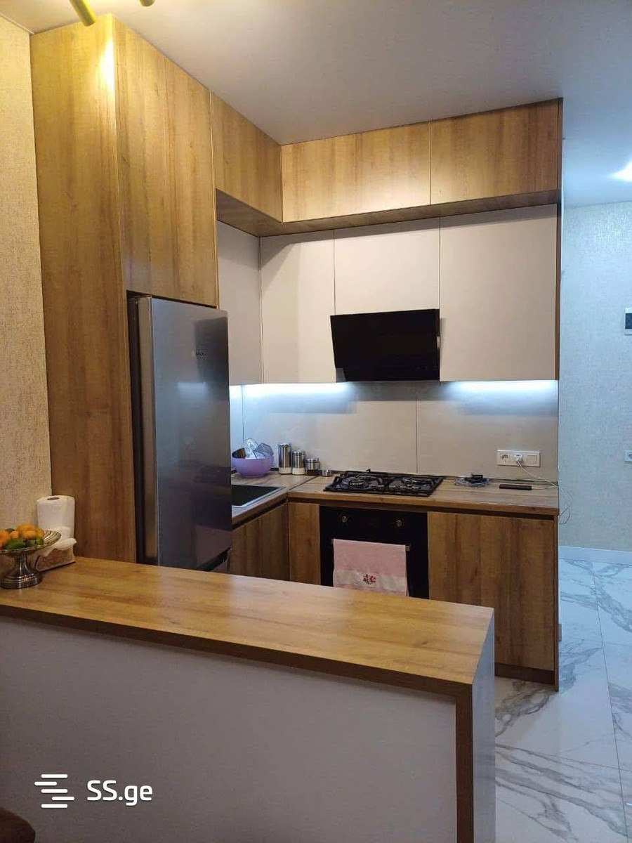 Leonidze st. 5 - 3 rooms