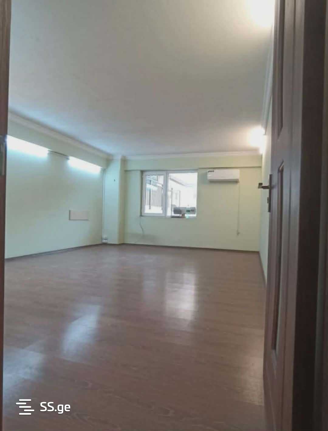 Beri Gabriel Salosi Ave. 120 - 3 rooms