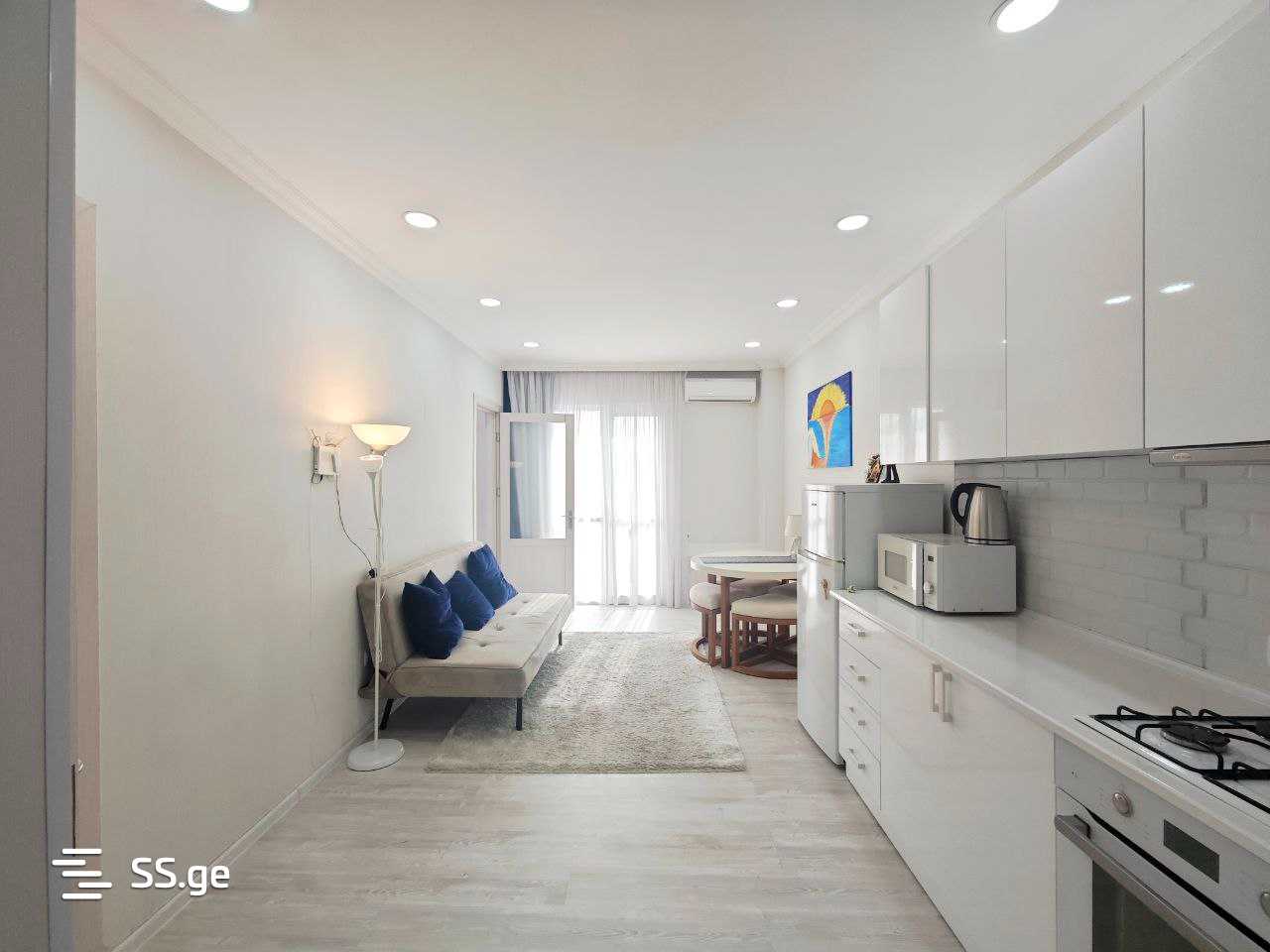 Bagrationi str. 198 - 3 rooms