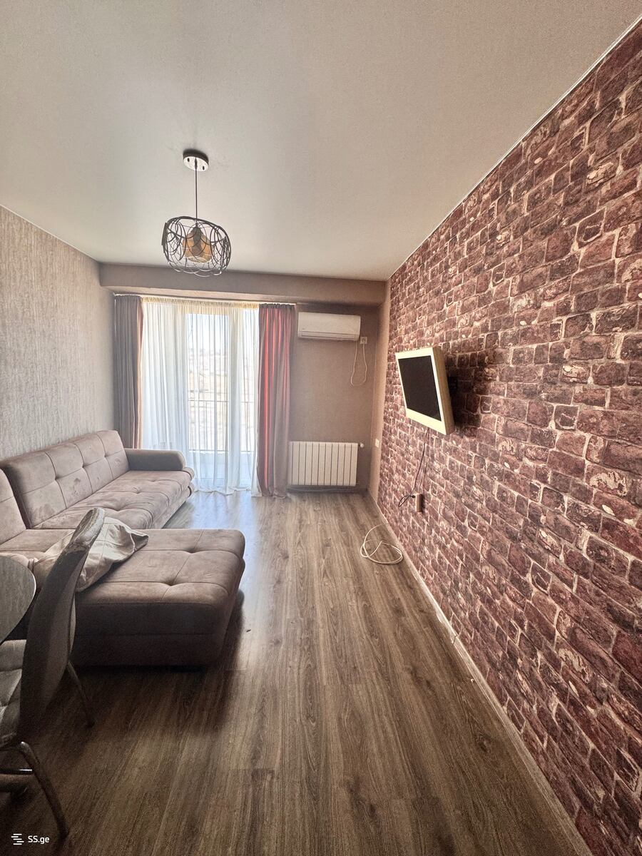 Квартира kipshidze st. 8