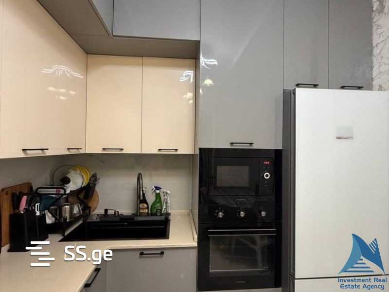 Andria Pirveltsodebuli highway 4 - 4 rooms