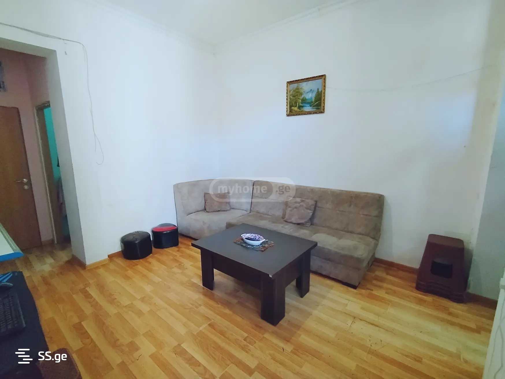 izashvili st. 12 - 3 rooms
