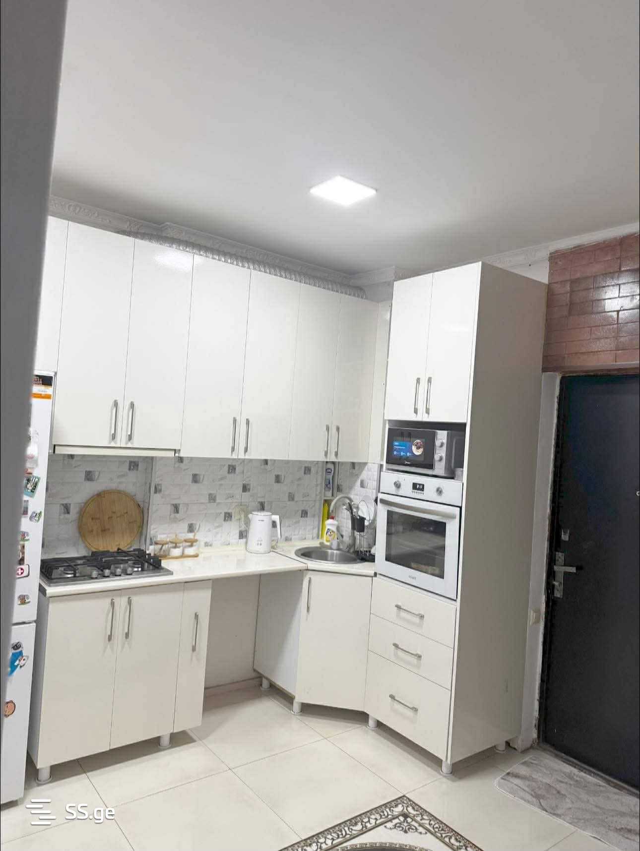 D. Mamuladze st. 8 - 2 rooms