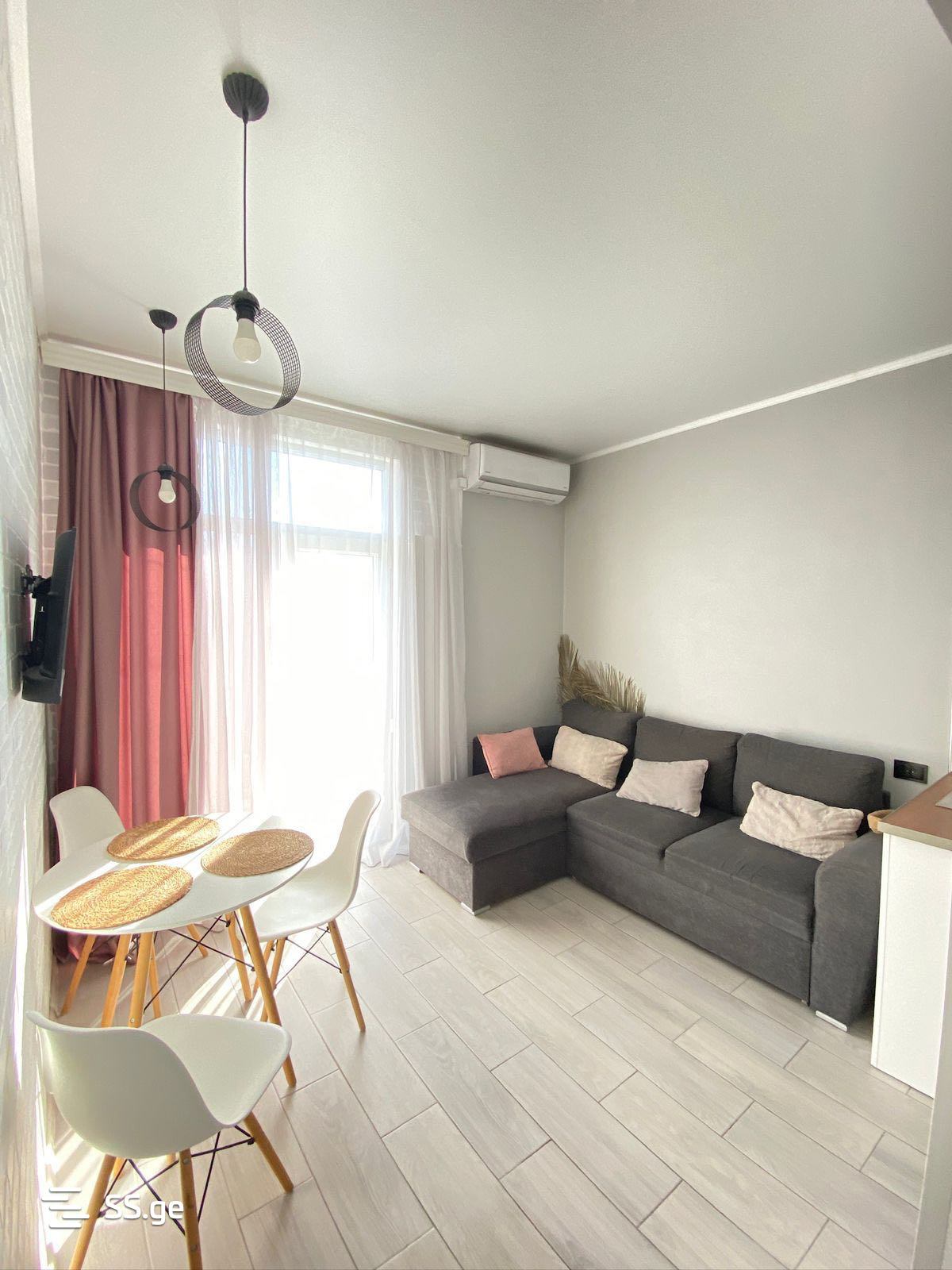 Tamar Mepe Avenue 1 - 2 rooms