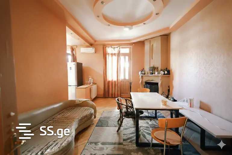 Kazbegi avenue 17 - 6 rooms
