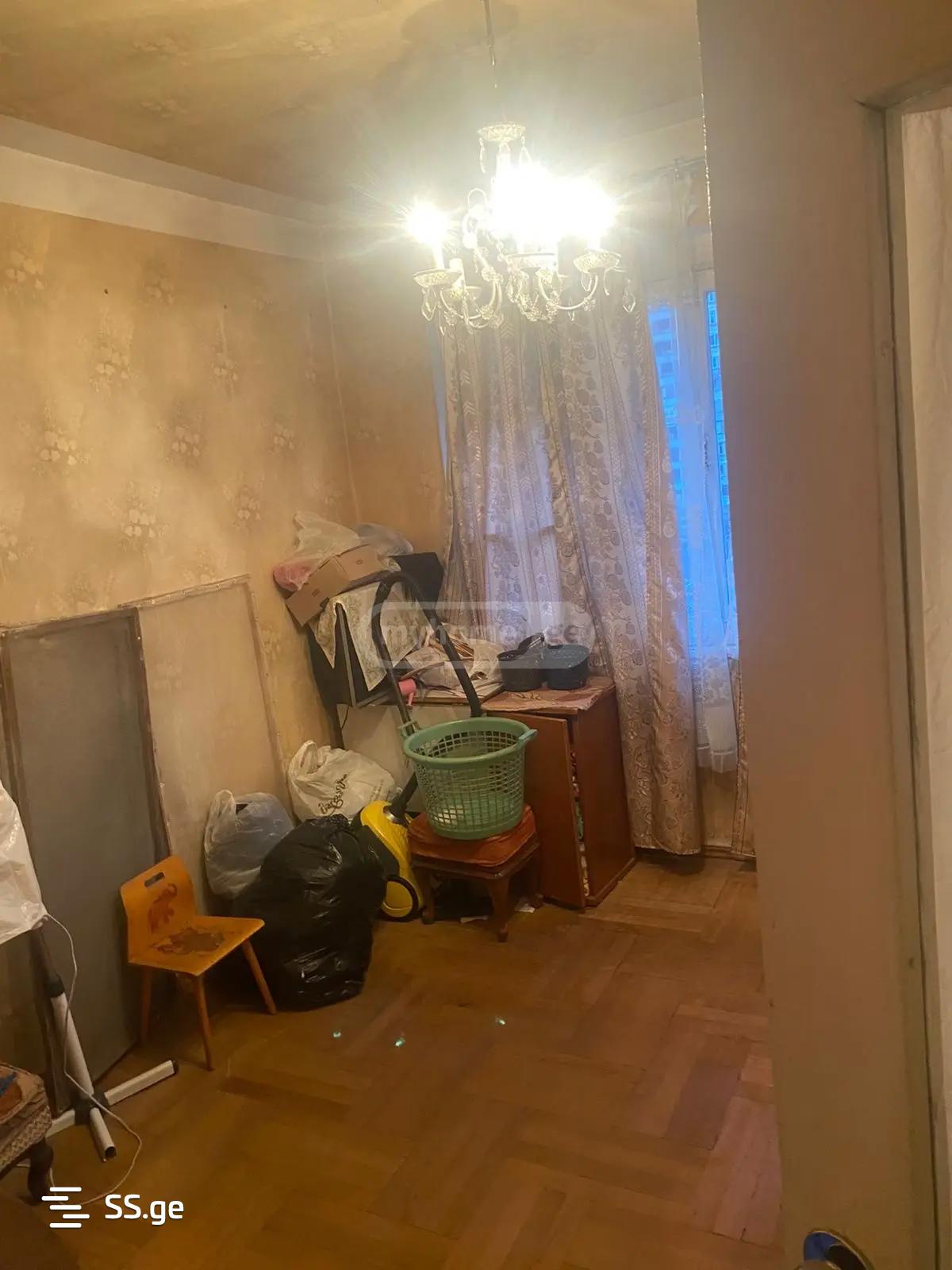 VII Microdistrict - Gldani  8 - 4 rooms